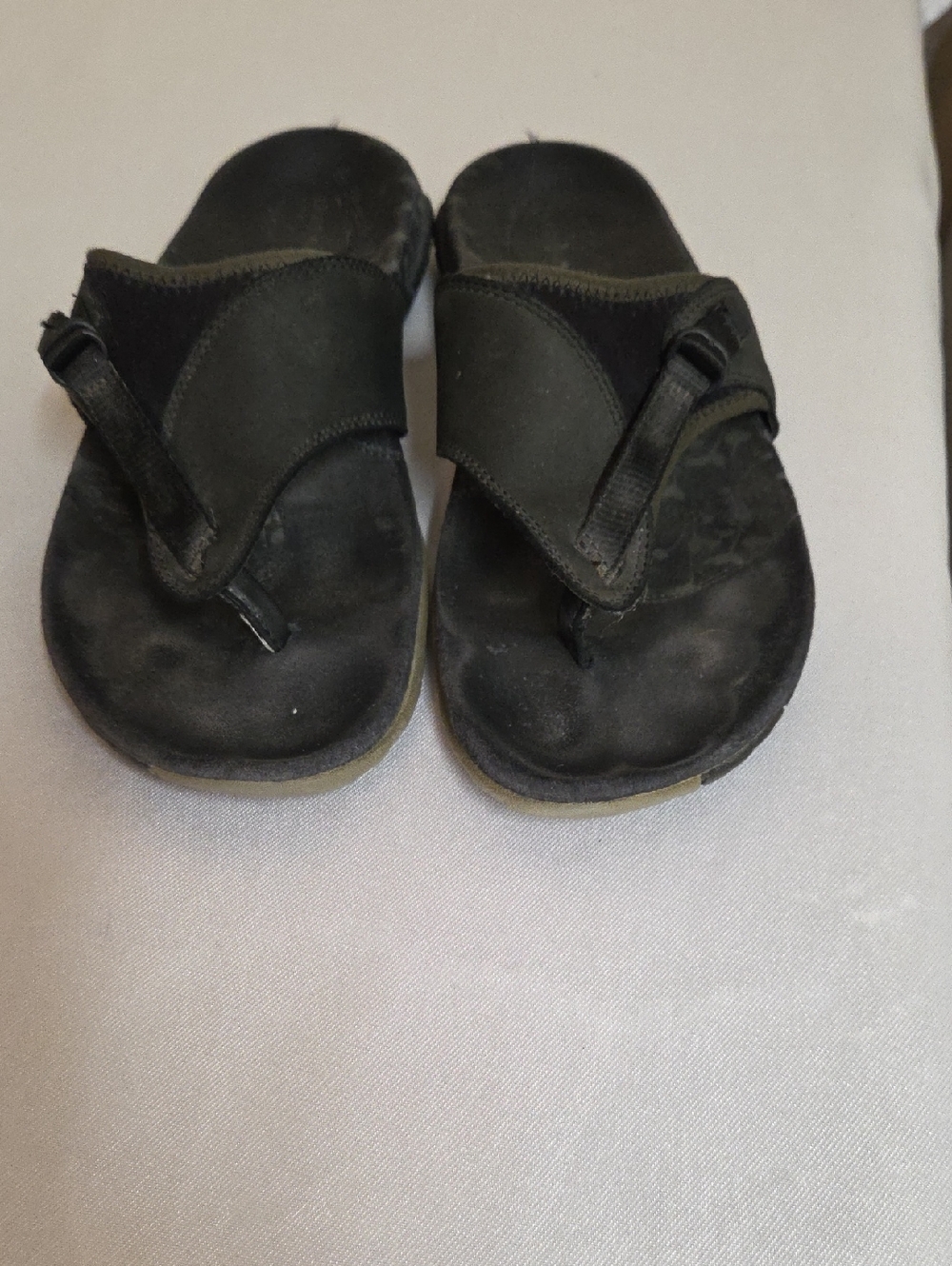 Merrell Black/Olive Women's Thong Sandals